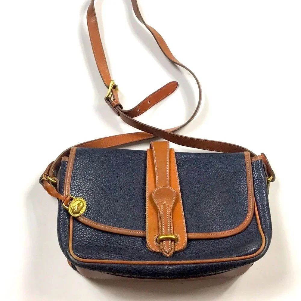 VTG,DOONEY AND BOURKE WOMEN BAG